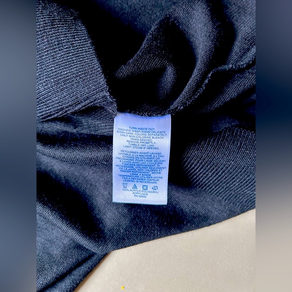 Lands End black v neck sleeveless sweater vest - Picture 8 of 8